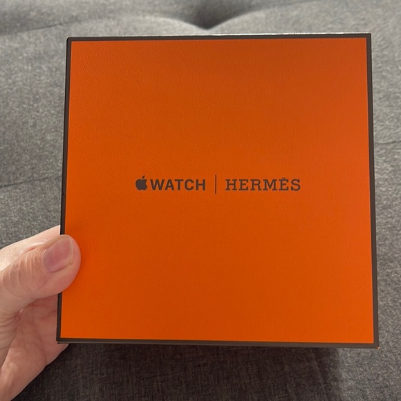 Hermes Accessories - Hermes apple watch serie 2